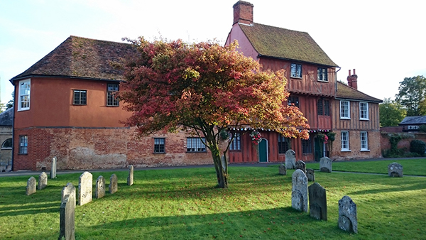 Autumn in Hadleigh Churchyard
